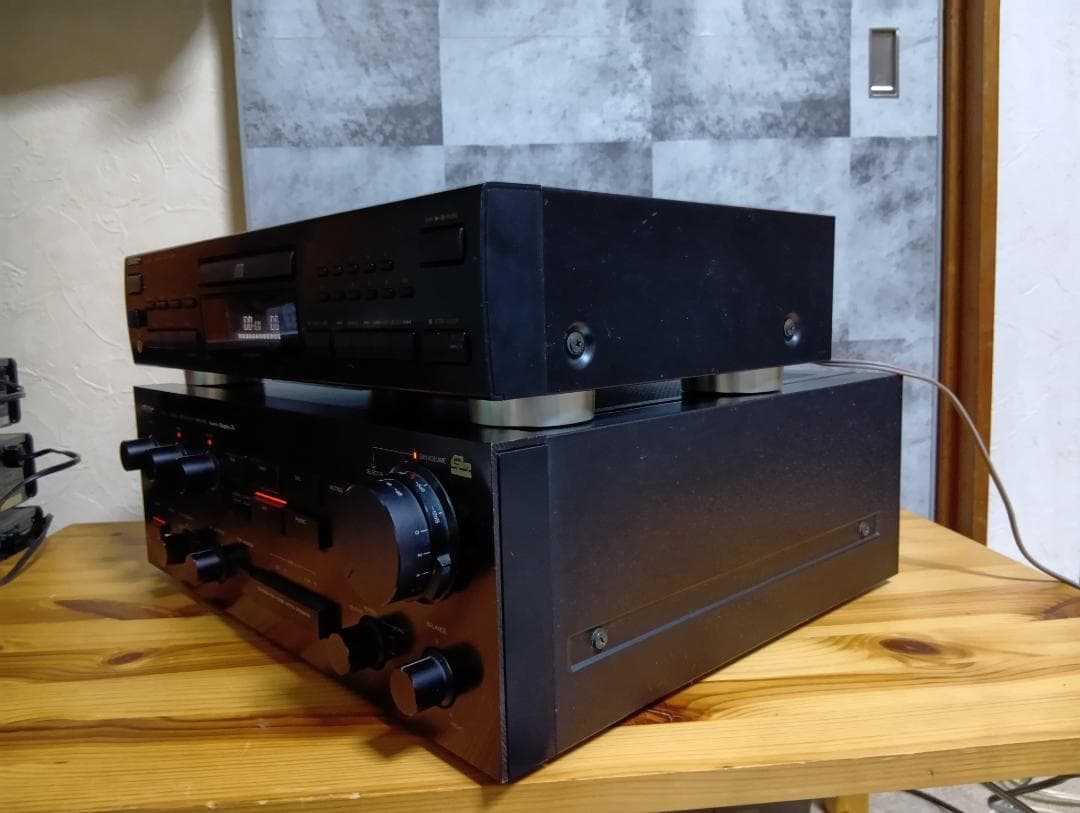 Victor プリメインアンプA-X900 & CDプレーヤーXL-V313 - メルカリ