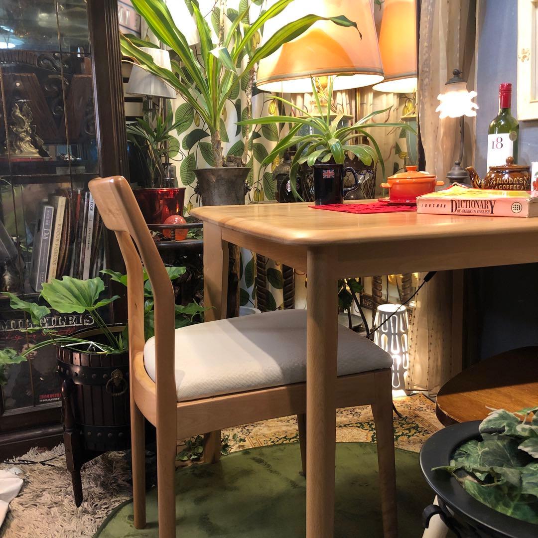 極美品 アルダー ソリッド テーパードレッグ ダイニングテーブル