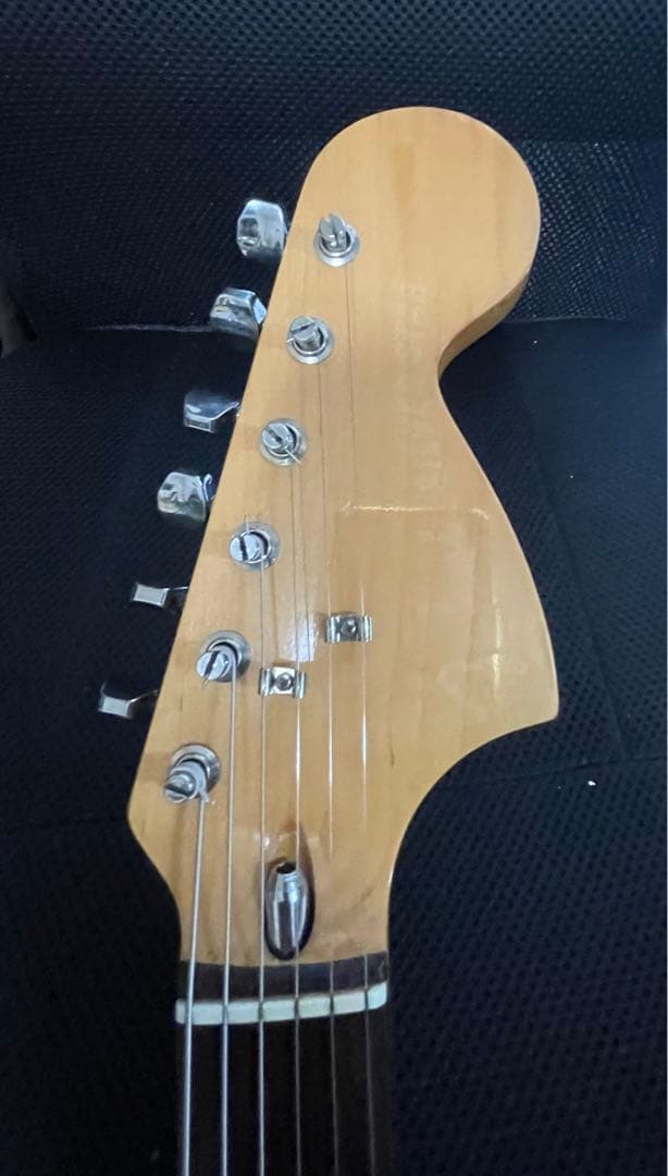 TOKAI Silverstar ストラトモデル　塗装剥がれ有り