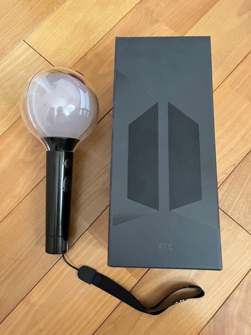 BTS MAP OF THE SOULペンライト - メルカリ