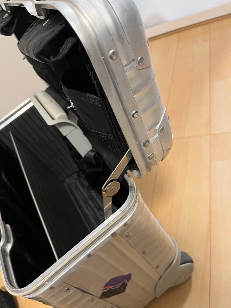 マ*ズ様 RIMOWA リモア ORIGINAL PILOT キャリーケース ド - メルカリ