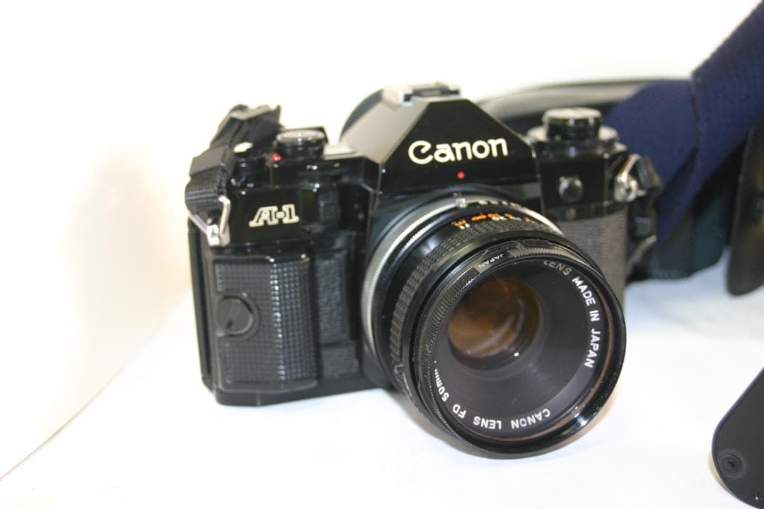 動作確認済】キャノンA-1+純正レンズ2本+モータドライブ+ストロボ（