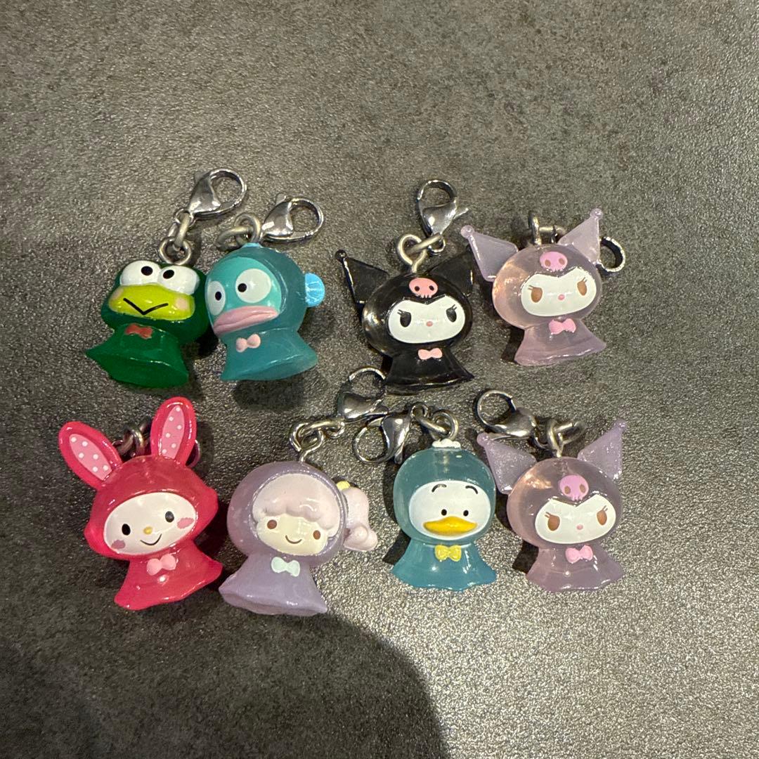 い*ご様 サンリオ　BEST！めじるしアクセサリー　てるてる坊主　　セット サンリオキャラクターズ めじるしアクセサリー てるてる坊主 best 3点