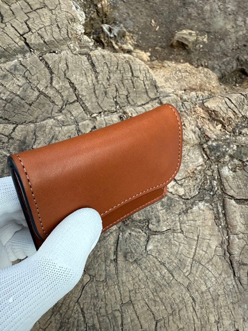 未使用新品】ワイルドスワンズ タング ノボナッパゴールド 型押し