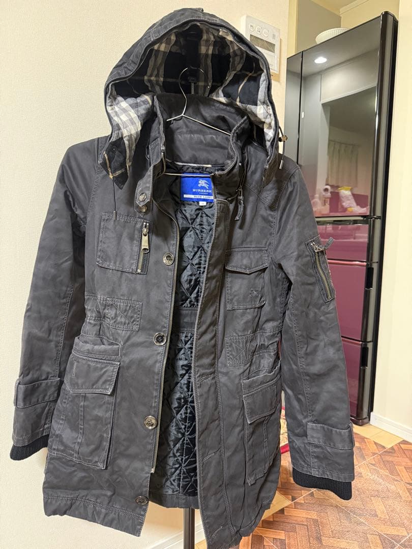 Burberry Blue Label フード付きダウンジャケット 38 - メルカリ