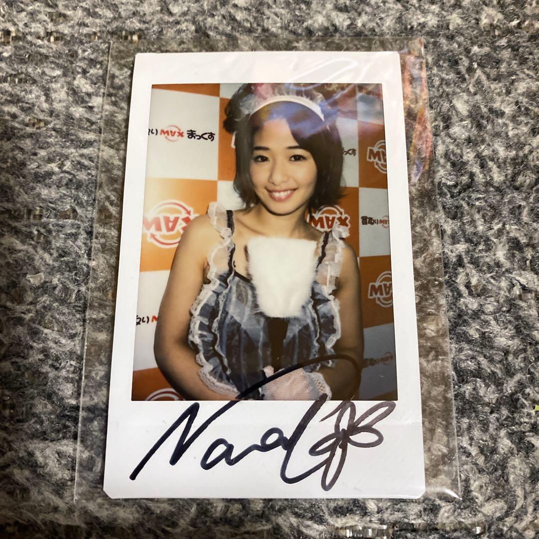 川上奈々美さんのサイン入りチェキ 4枚セット