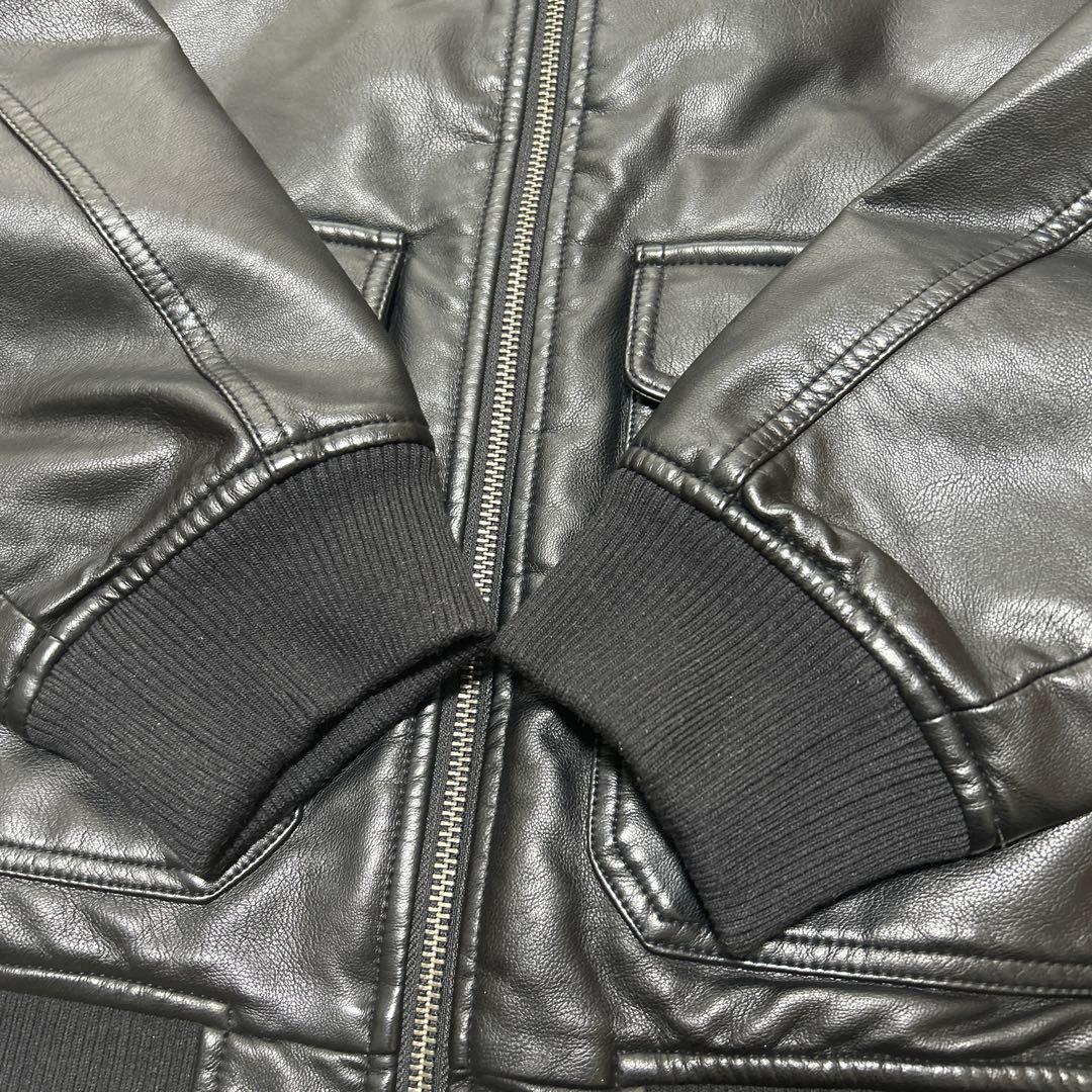 新品リーバイス レザージャケット A-2 フライトジャケット フェイク