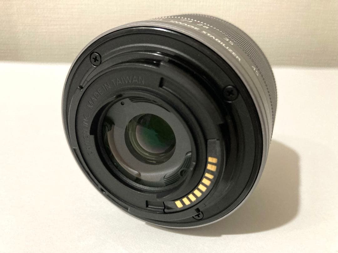 キヤノン EF-M15-45mm F3.5-6.3 IS STM シルバー