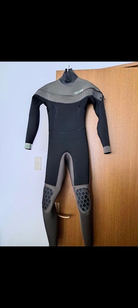 FELLOW ウェットスーツ　ジャージ　3㎜ Mサイズ FELLOW ウェットスーツ シーガル 3mm メンズ チェストジップ