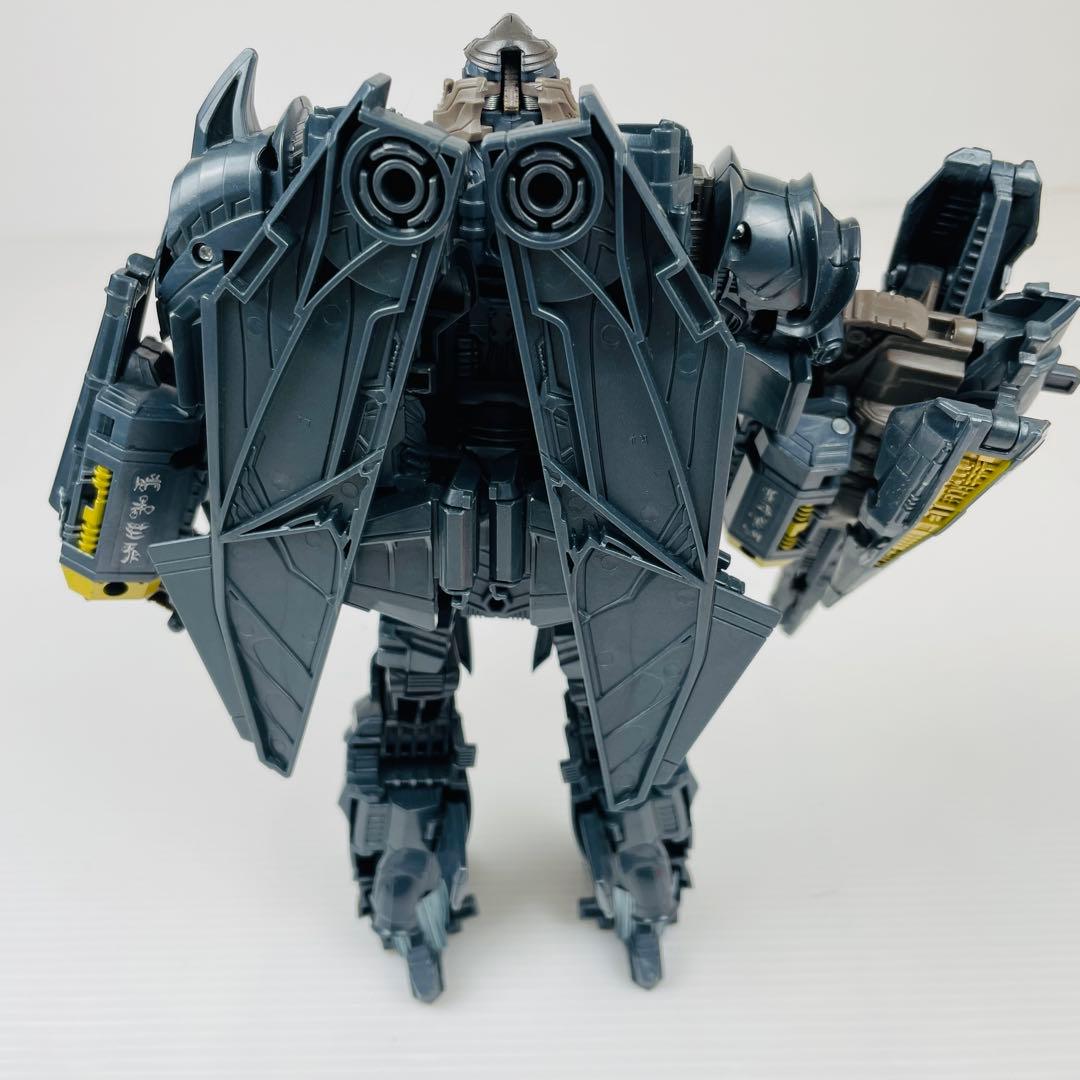 トランスフォーマーキャリバーオプティマスプライム　ブラックアウト