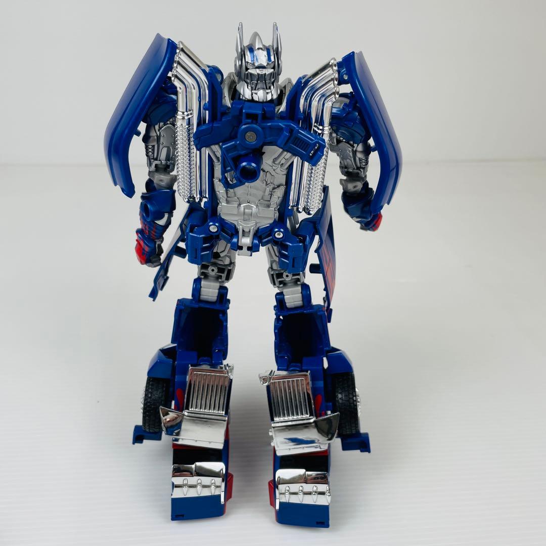 トランスフォーマーキャリバーオプティマスプライム　ブラックアウト