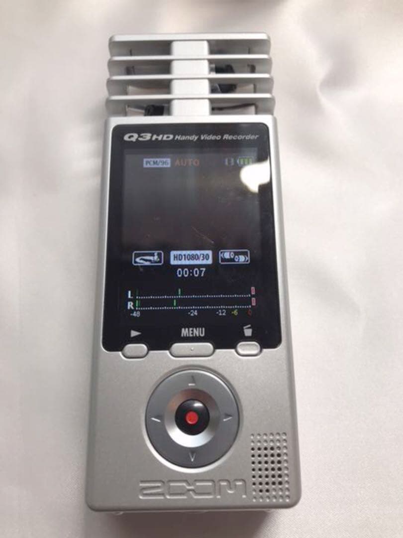 美品】Zoom Q3HD ボイスレコーダー 付属品あり - メルカリ
