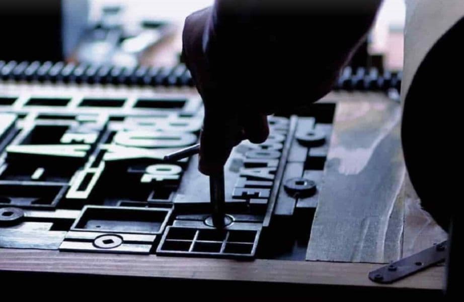 新品】早川アキ 100枚限定活版印刷ポスター チェンソーマン シリアル