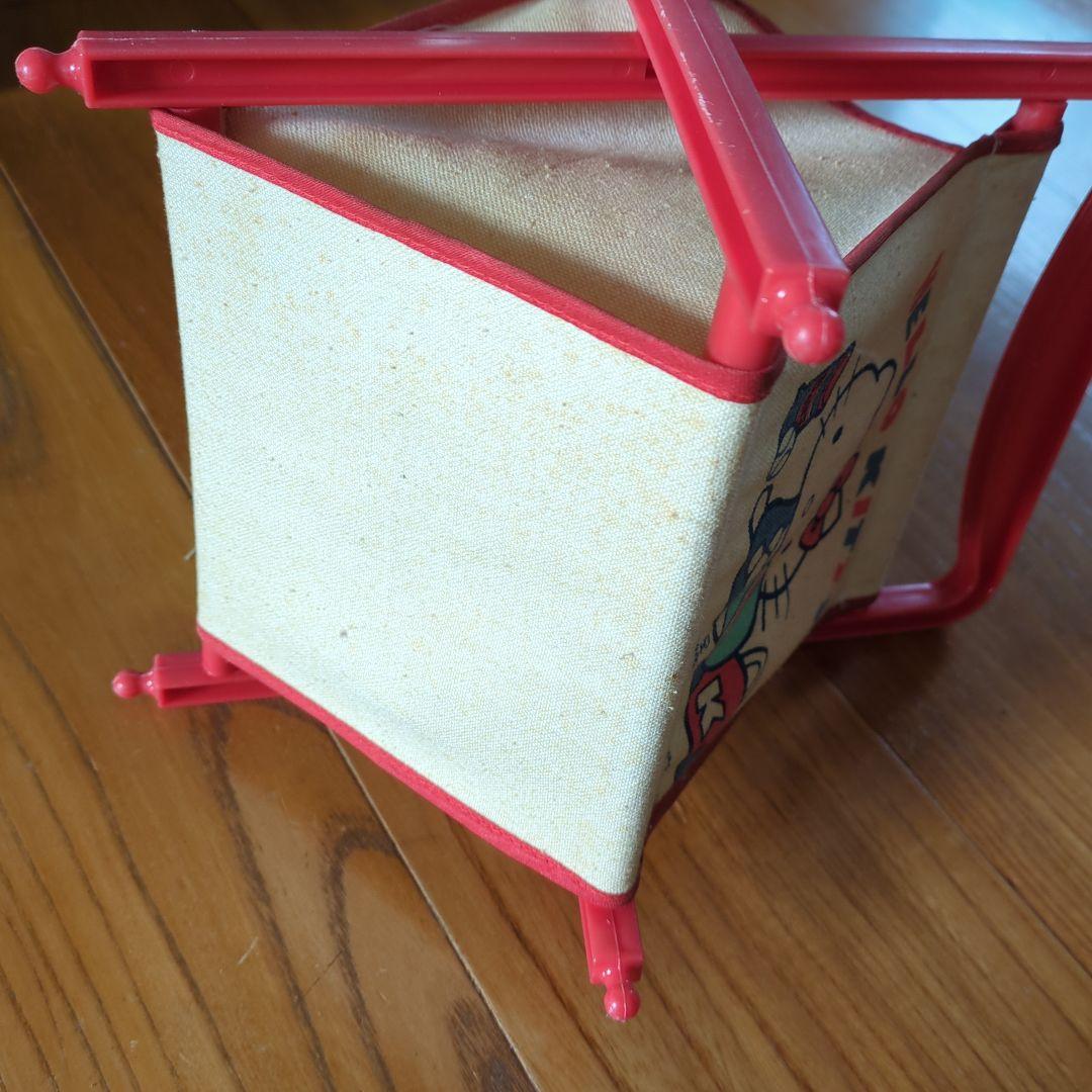 HELLO KITTY 小型キャンバスバスケット 赤