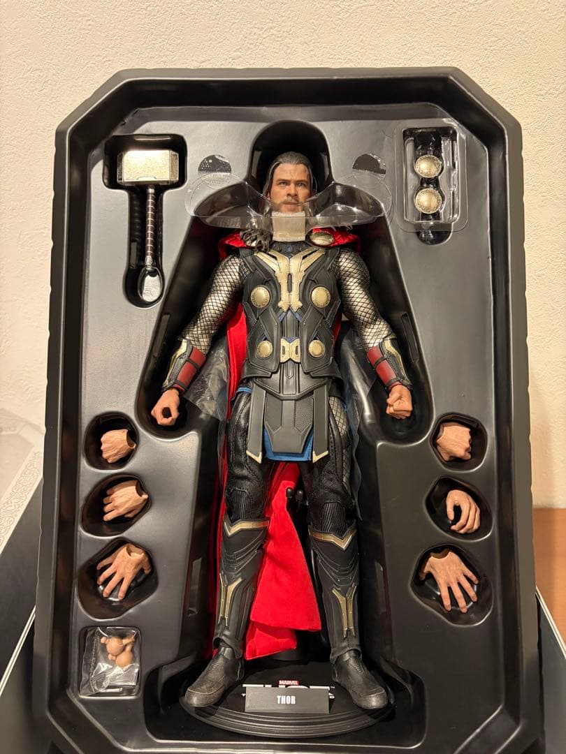 ホットトイズ　THOR THE DARK WORLD