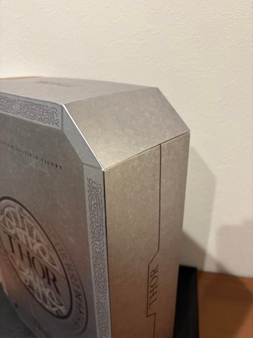 ホットトイズ　THOR THE DARK WORLD