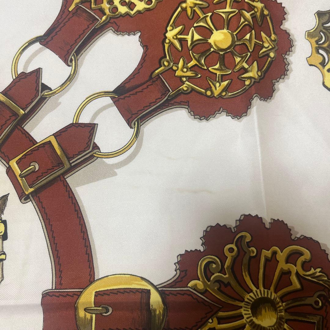 HERMESエルメス カレ90スカーフ \"Cuivreries\"シルク ベージュ