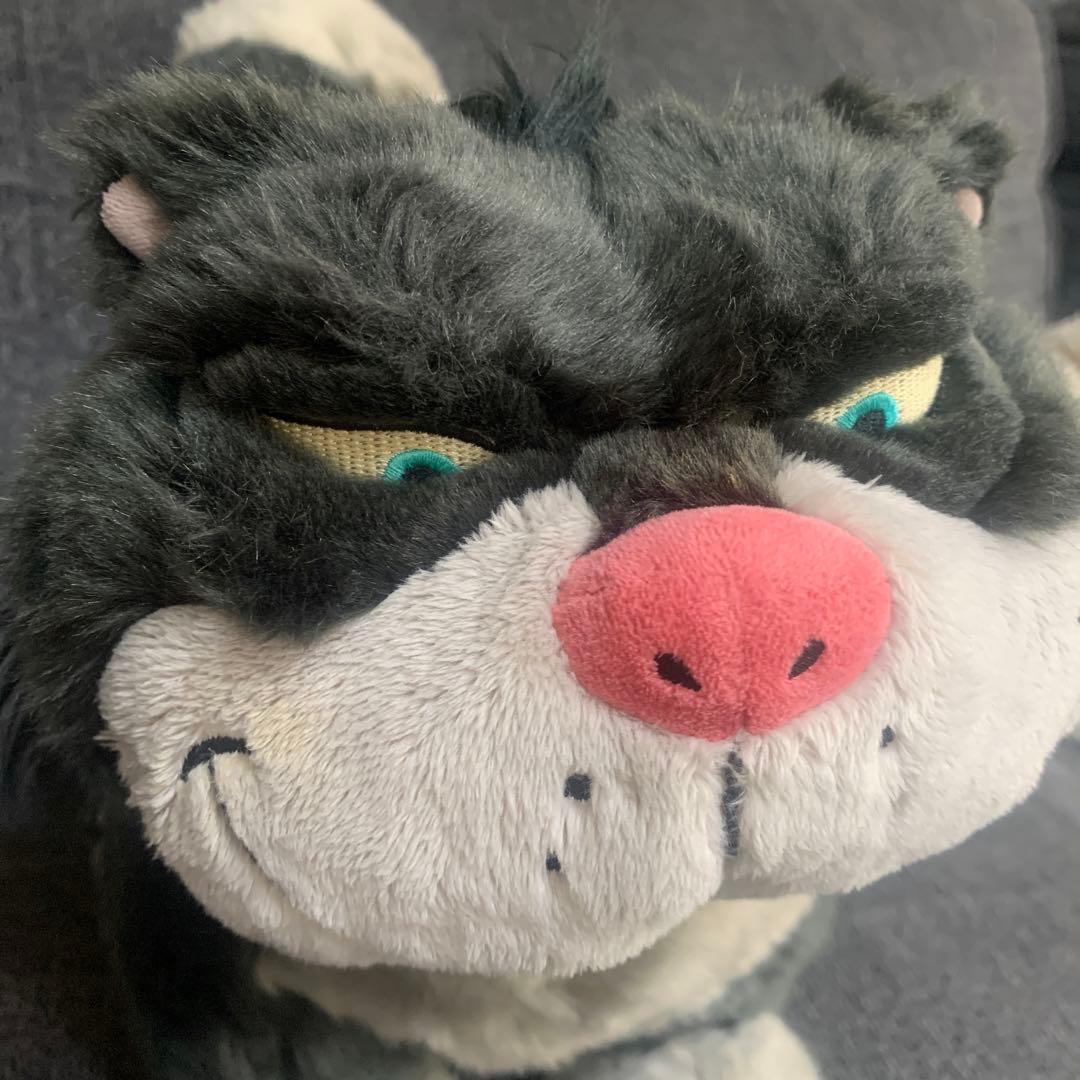 ルシファー　ぬいぐるみ　ディズニーストア　海外　猫　希少