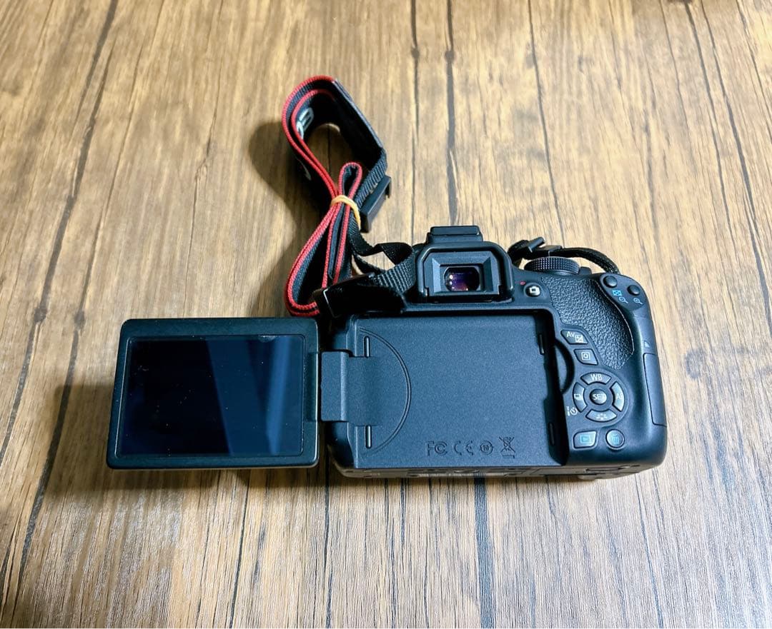 EOS Kiss X8i 一眼レフ＆SIGMA 18-250mm ズームレンズ - メルカリ