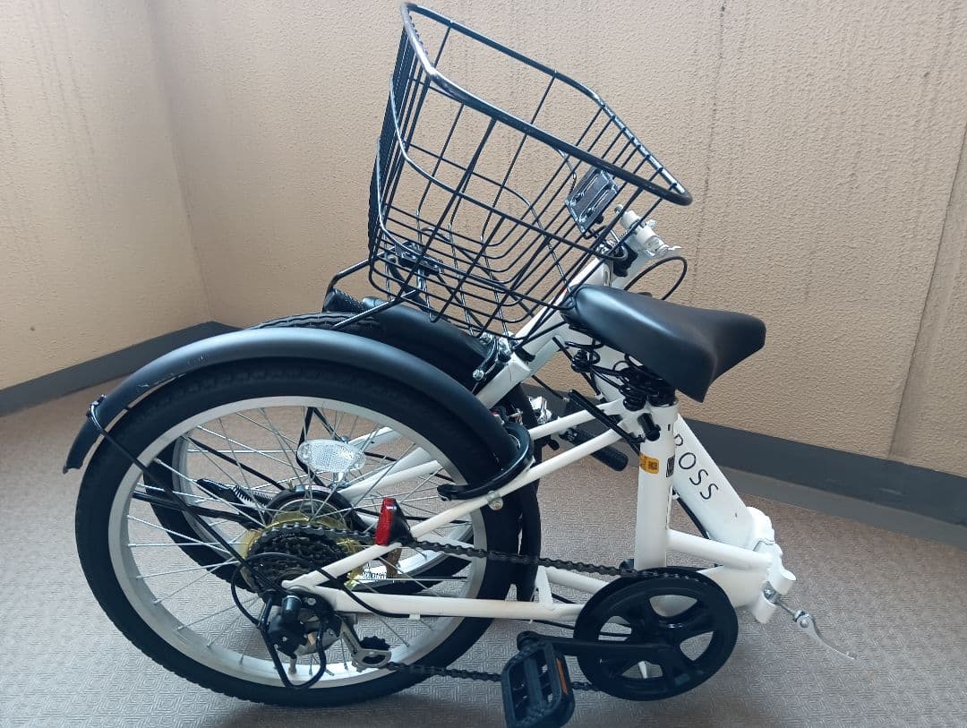 GEO CROSS206K 20㌅ 折りたたみ自転車 ホワイト バスケット付き