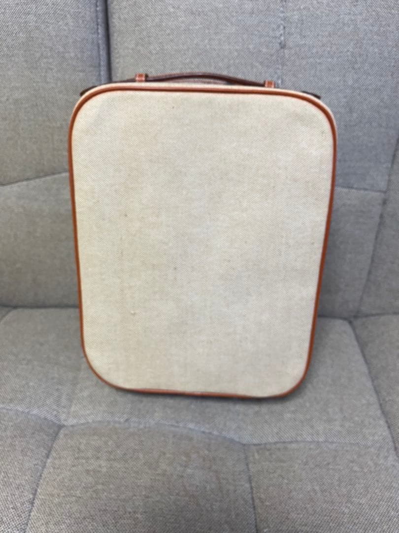 フェラーリロゴ入りバッグ