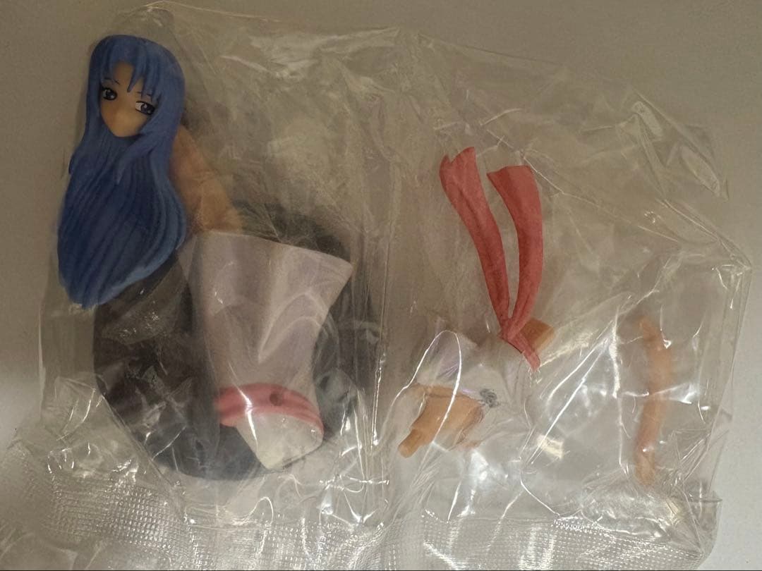 【新品】イース フィギュアコレクション ヒロイン4人+おまけ(アドル)　YS