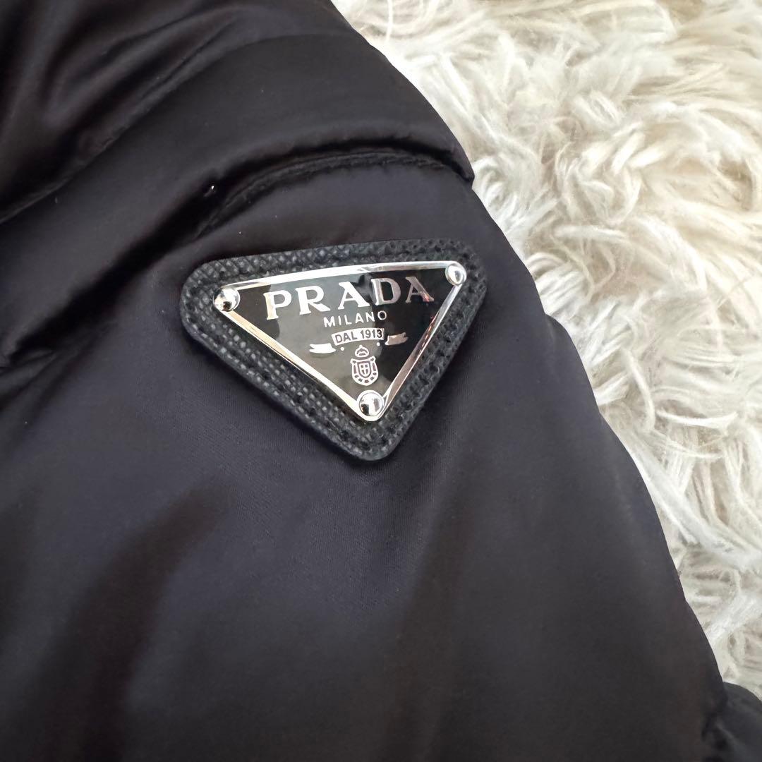 極美品✨】プラダ ダウン フォックス リアルファー プレート28B061