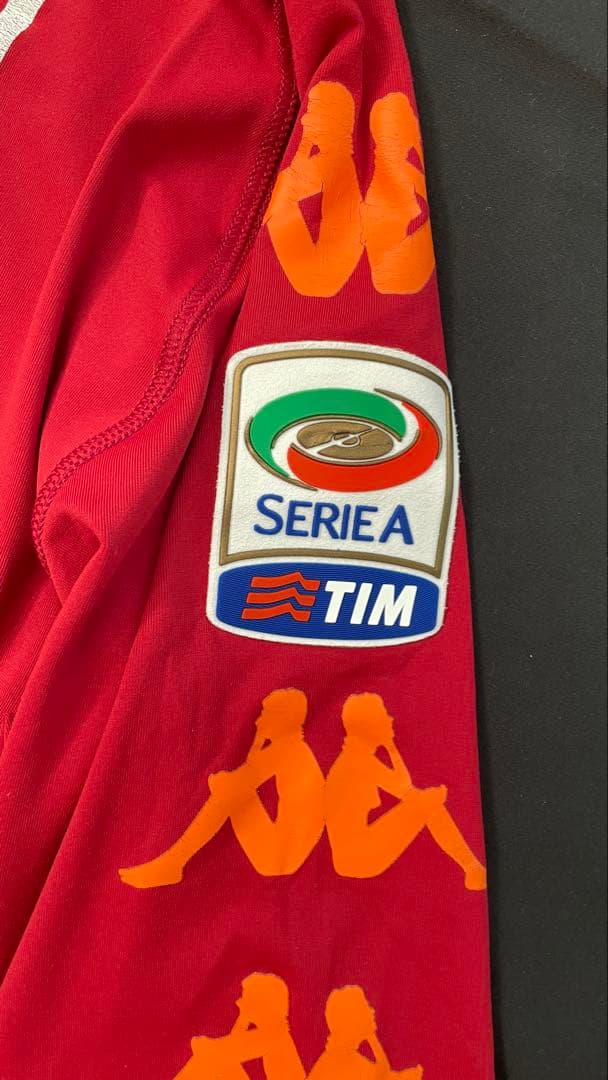 超希少】ASローマ トッティ 10-11 ホームLサイズ／セリエAバッチ付き