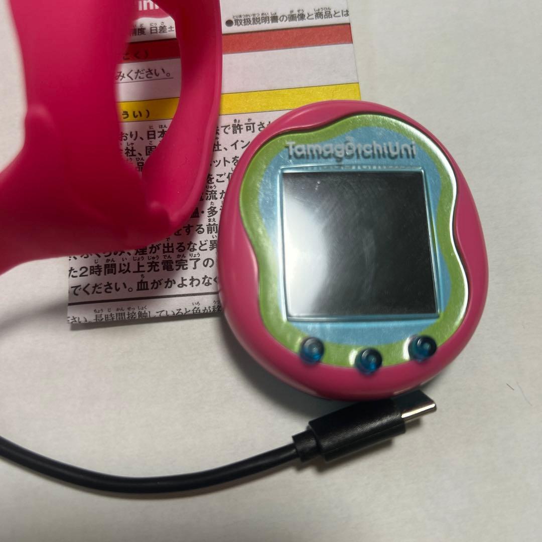 Tamagotchi Uni ピンク USBケーブル付き