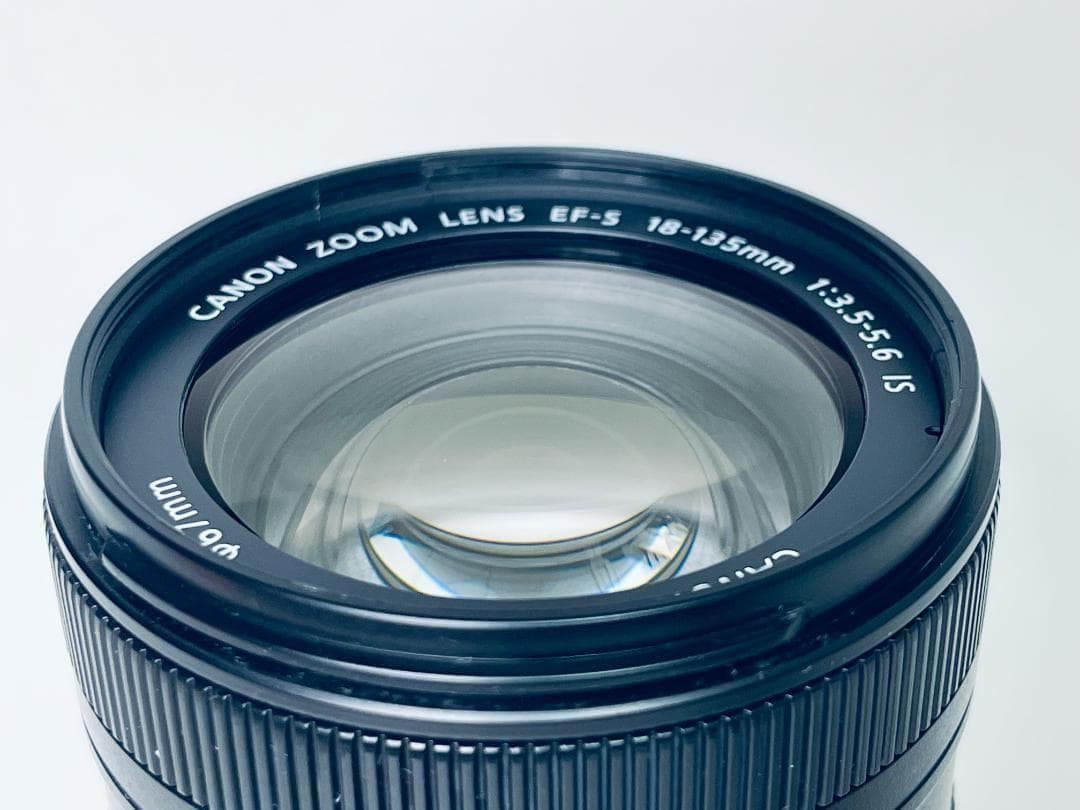 美品✨Canon キヤノン EF-S 18-135mm F3.5-5.6 IS