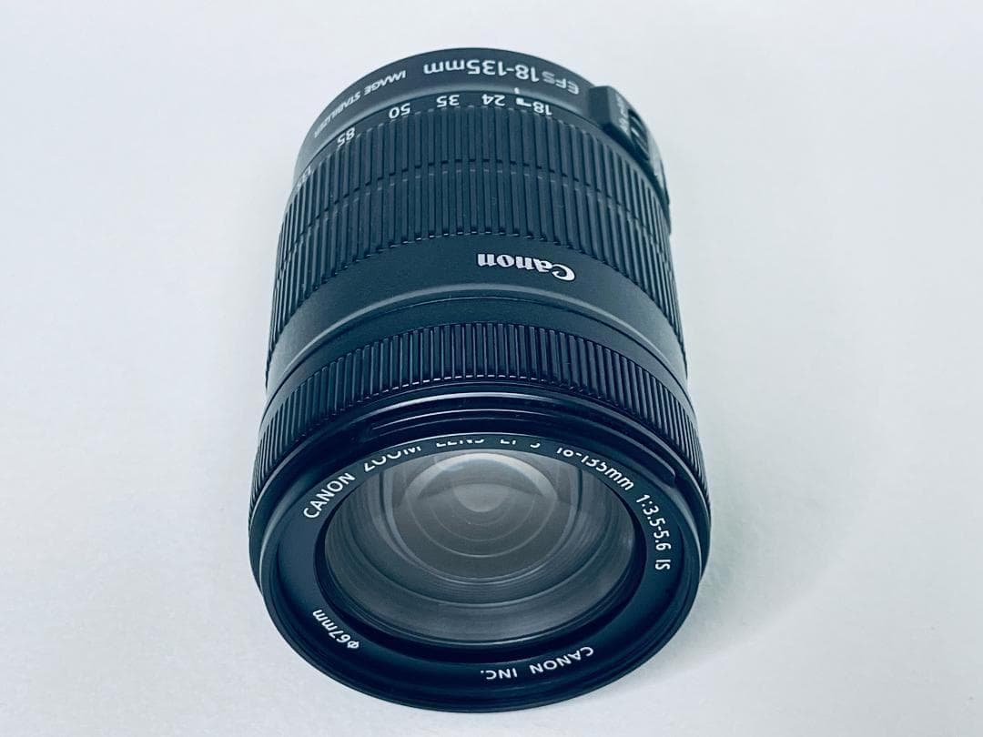 美品✨Canon キヤノン EF-S 18-135mm F3.5-5.6 IS