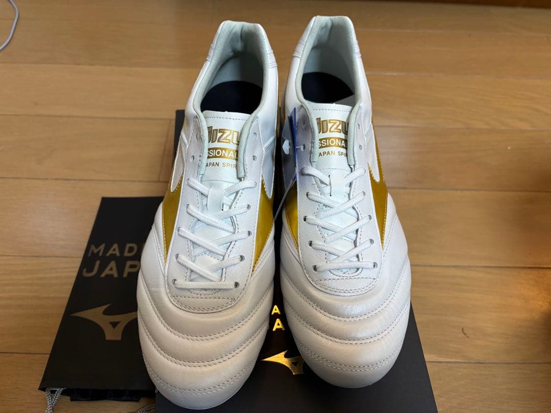 モレリア2JAPAN 限定カラー 27cm MORELIA GOLD PACK - メルカリ