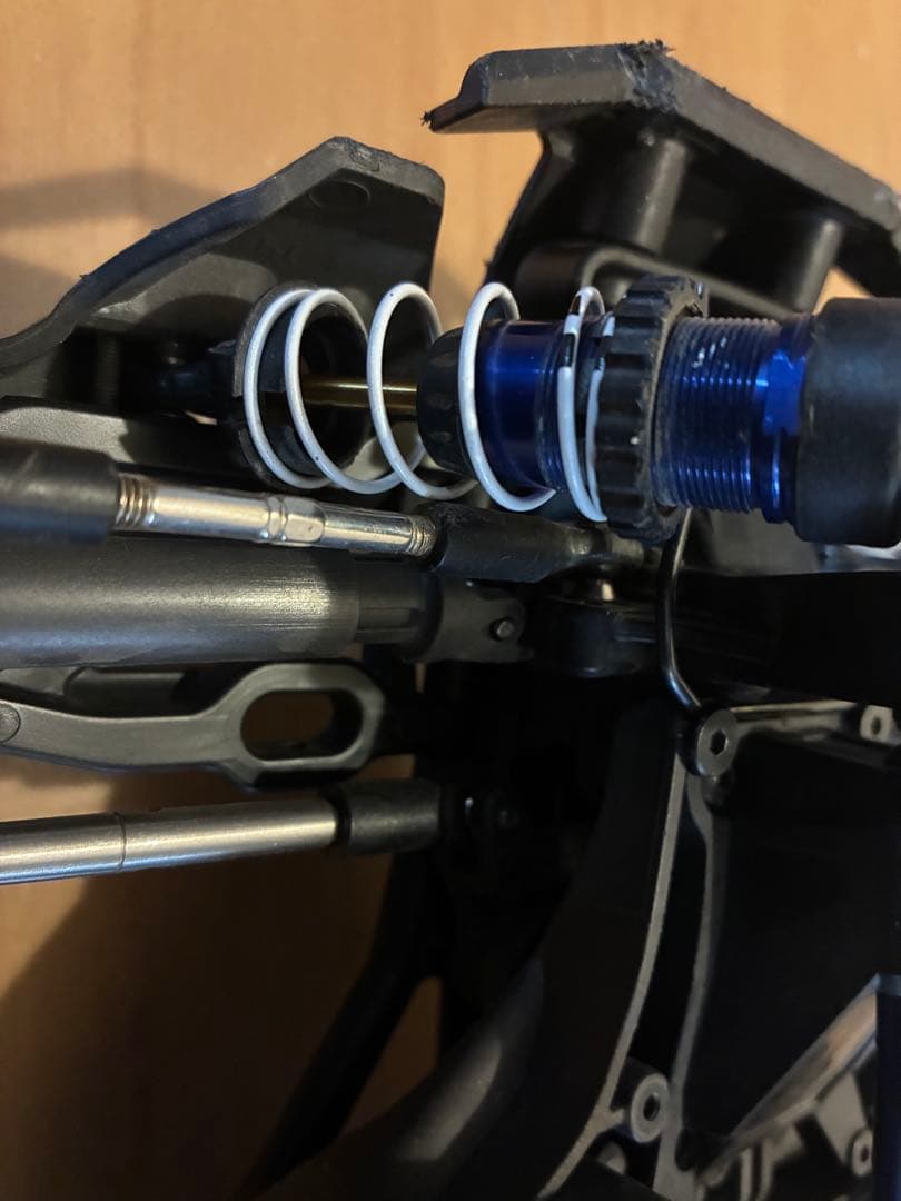 【早い者勝ち】Traxxas Rustler 4x4 VXL Ultimate