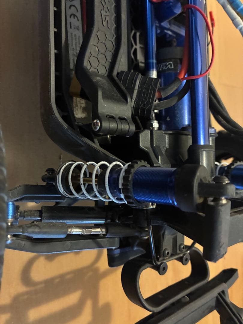 【早い者勝ち】Traxxas Rustler 4x4 VXL Ultimate