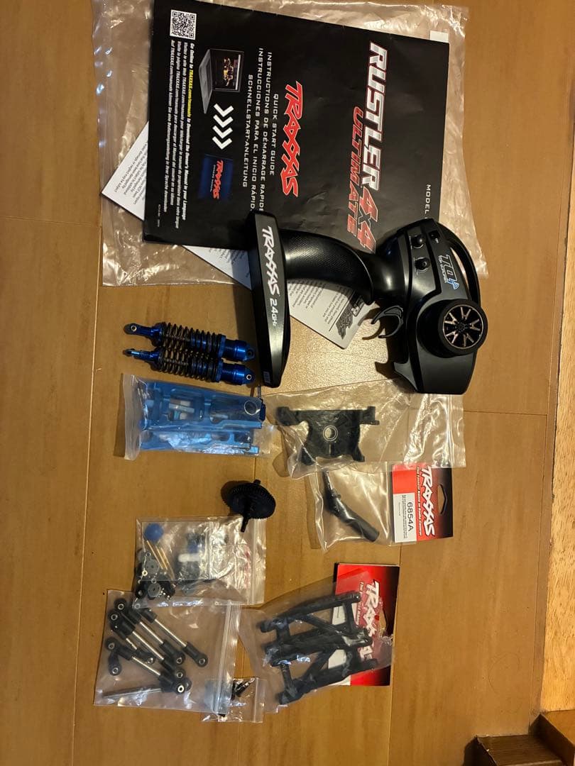 【早い者勝ち】Traxxas Rustler 4x4 VXL Ultimate