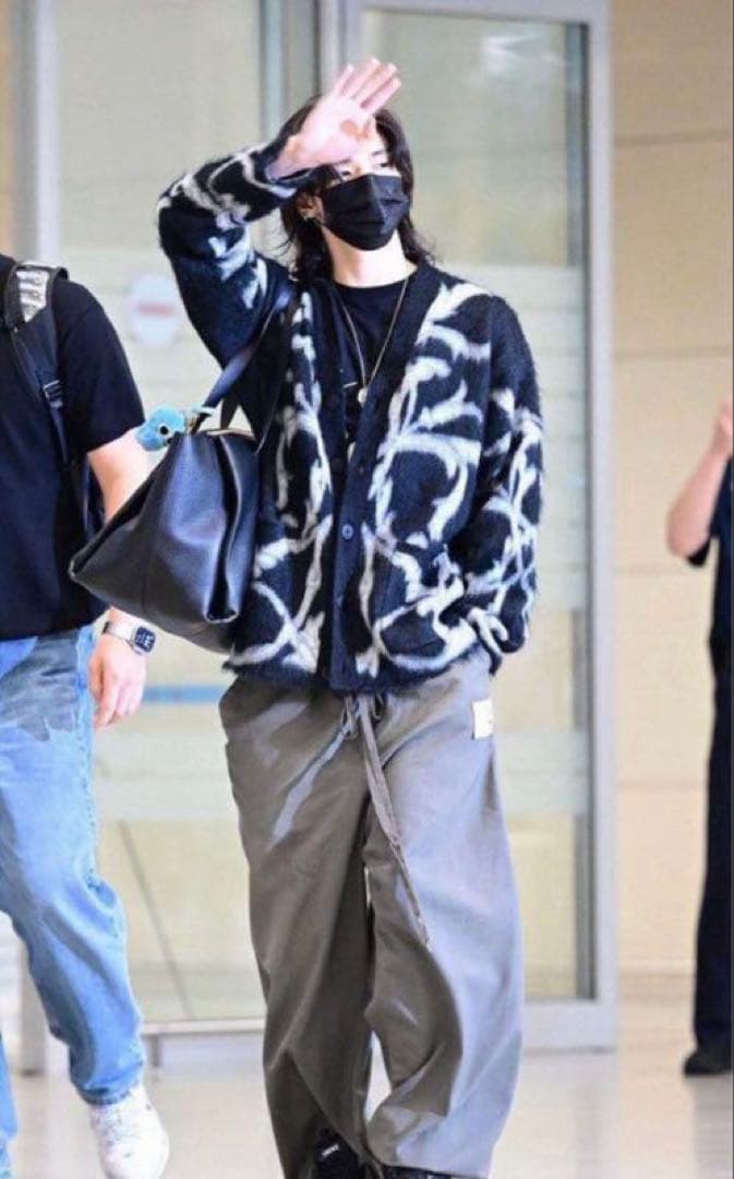 最終値下げ即購入優先 VERSACE キーホルダー メドゥーサ ヒョンジン