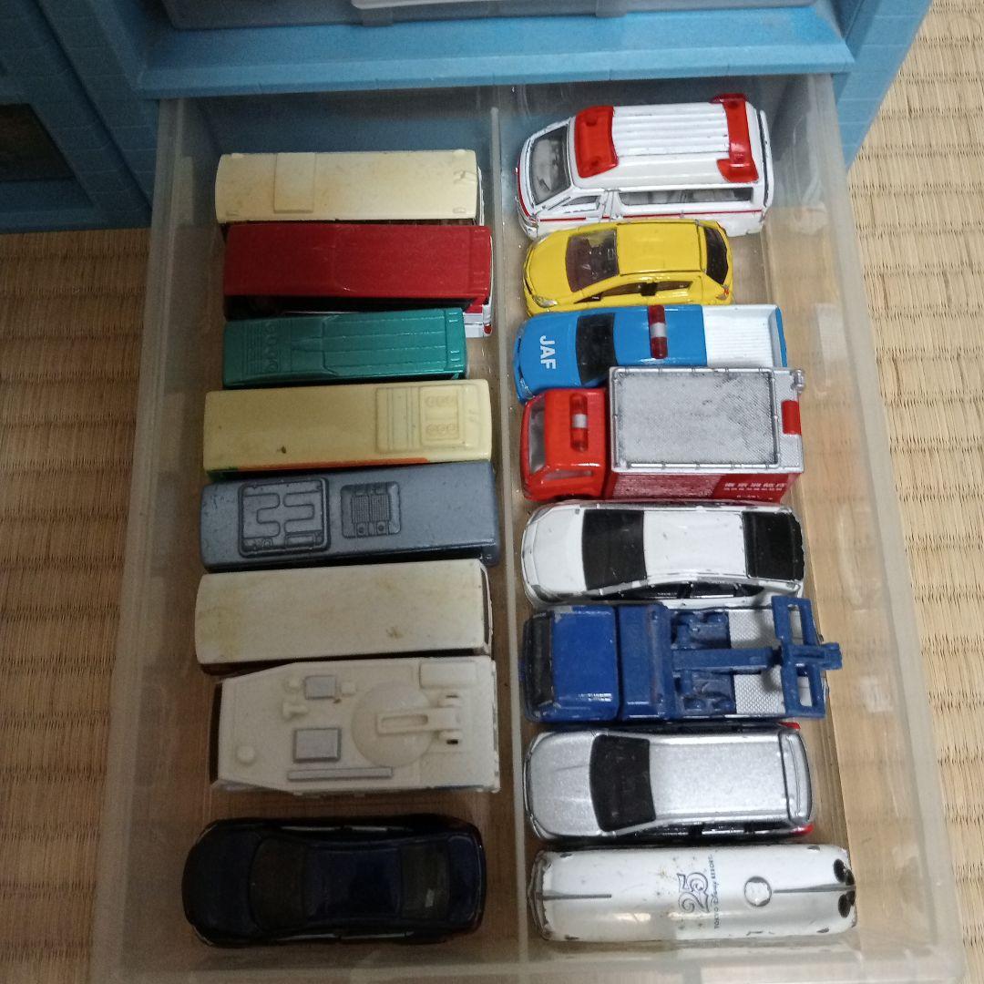 トミカ 199台 まとめ売り 収納駐車場付き