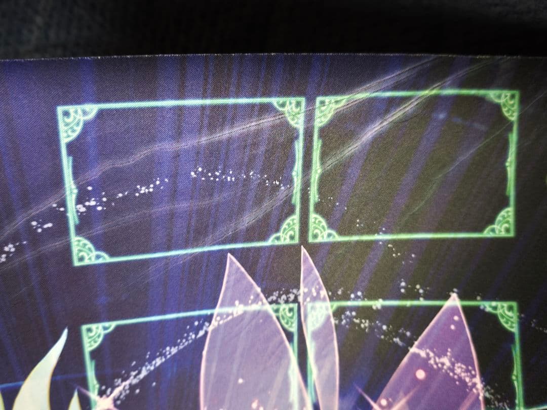 難 遊戯王 英語版 月女神の鏃 judge 2023 プレイマット アポロウーサ