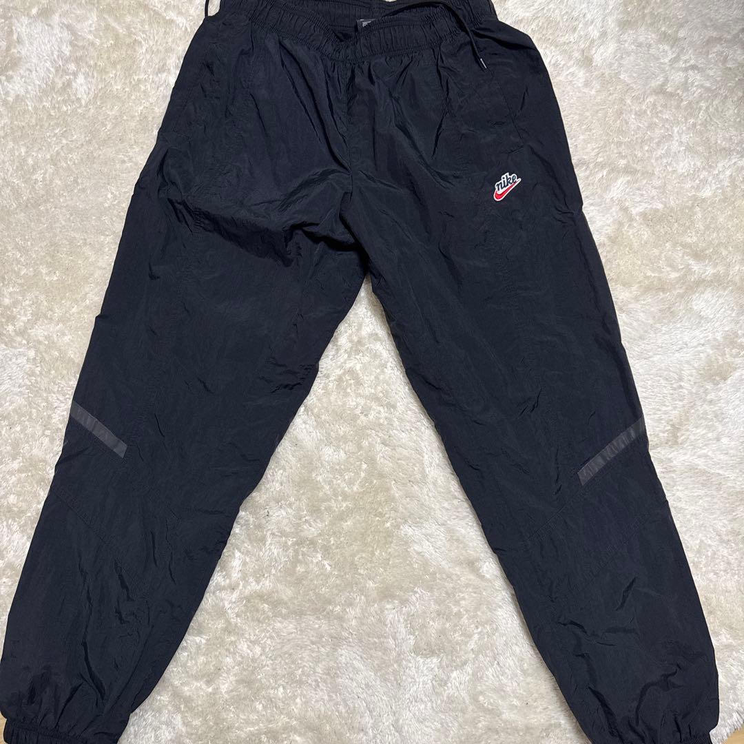 れ*ん様 【コムドットやまと着用】最安値‼️ナイキ刺繍ナイロン