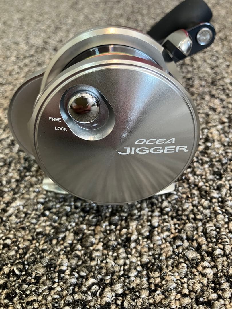 シマノ　オシアジガー2000NRMG シマノ オシアジガー 2000NRXG 右 (リール) 価格比較 - 価格.com