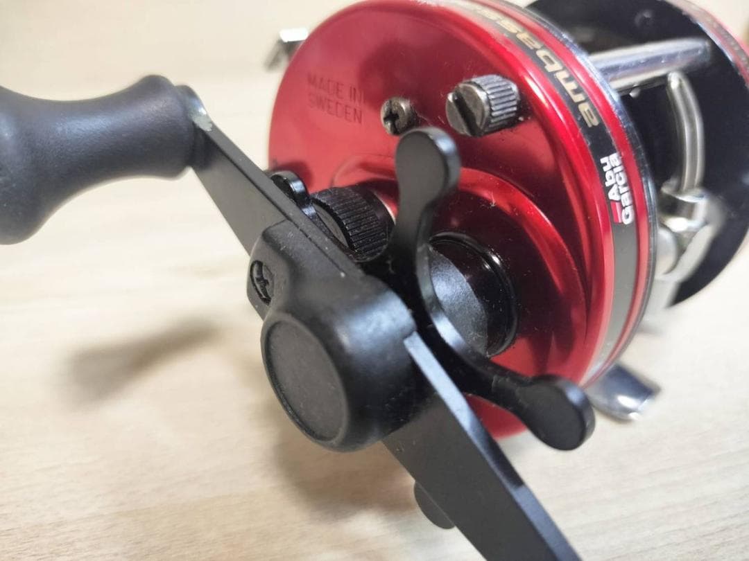アブガルシア アンバサダー5000C ビンテージ リール abu レッド - メルカリ