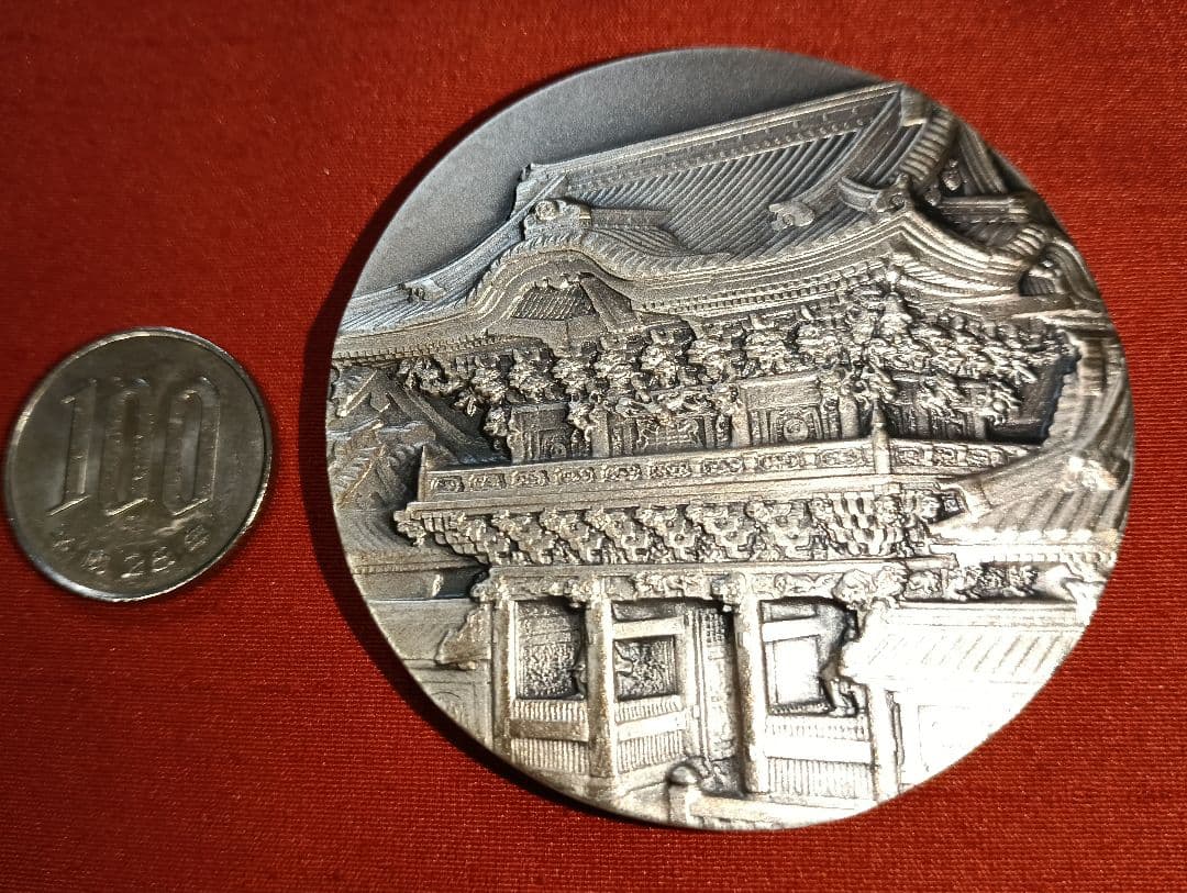 カ*ル様 《純銀》国宝章牌 日光東照宮 純銀メダル160g sv1000 造幣局