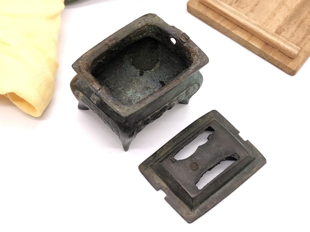 東周青銅香炉 】 方形獣胴四つ足 骨董・古玩 蔵出 - メルカリ