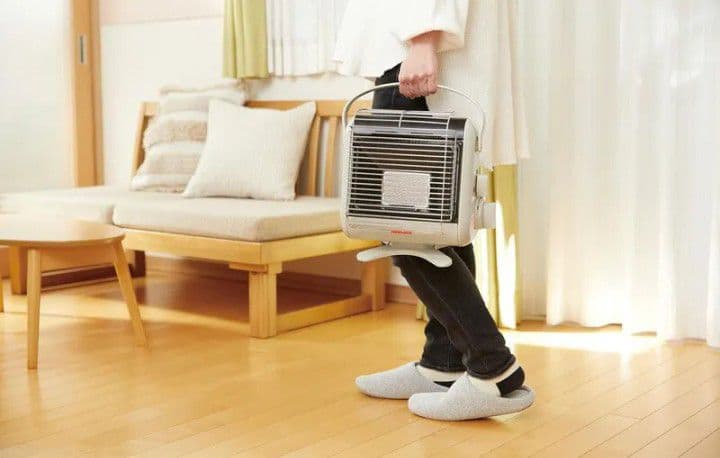 ■イワタニ【カセットガスストーブ マイ暖】CB-STV-MYD3《ほぼ新品》