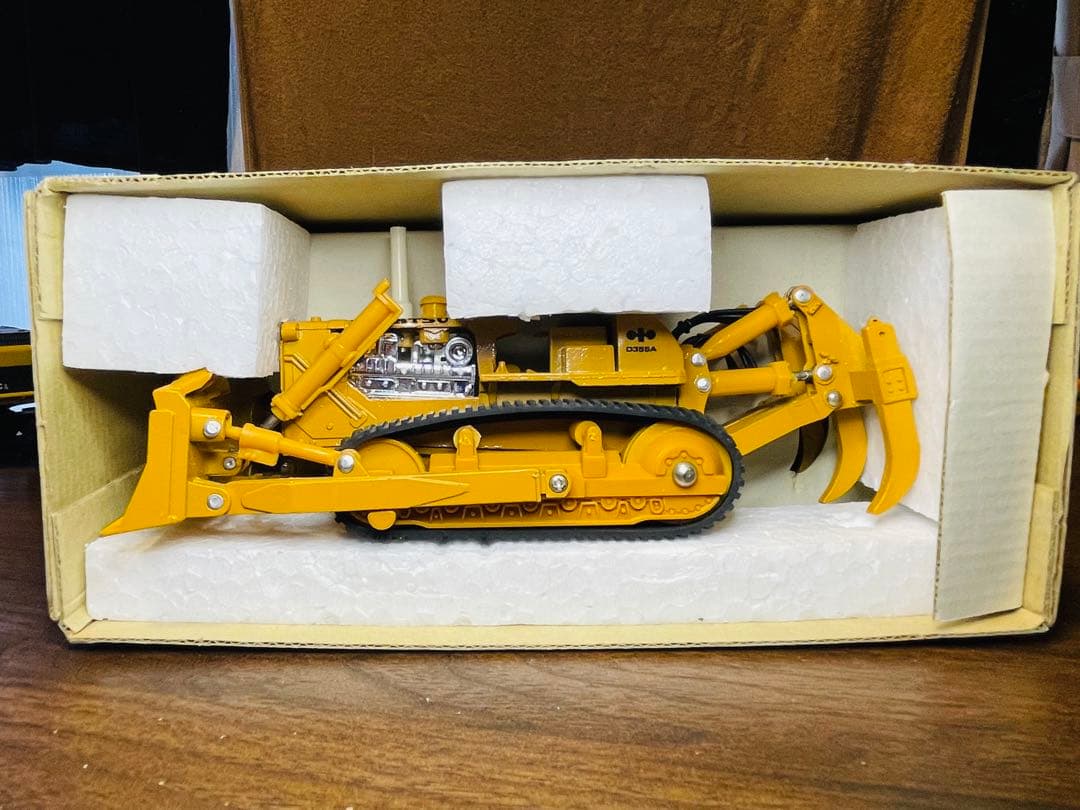 1/50 ヨネザワ ダイヤペット コマツ ブルドーザー マルチリッパ付D355A