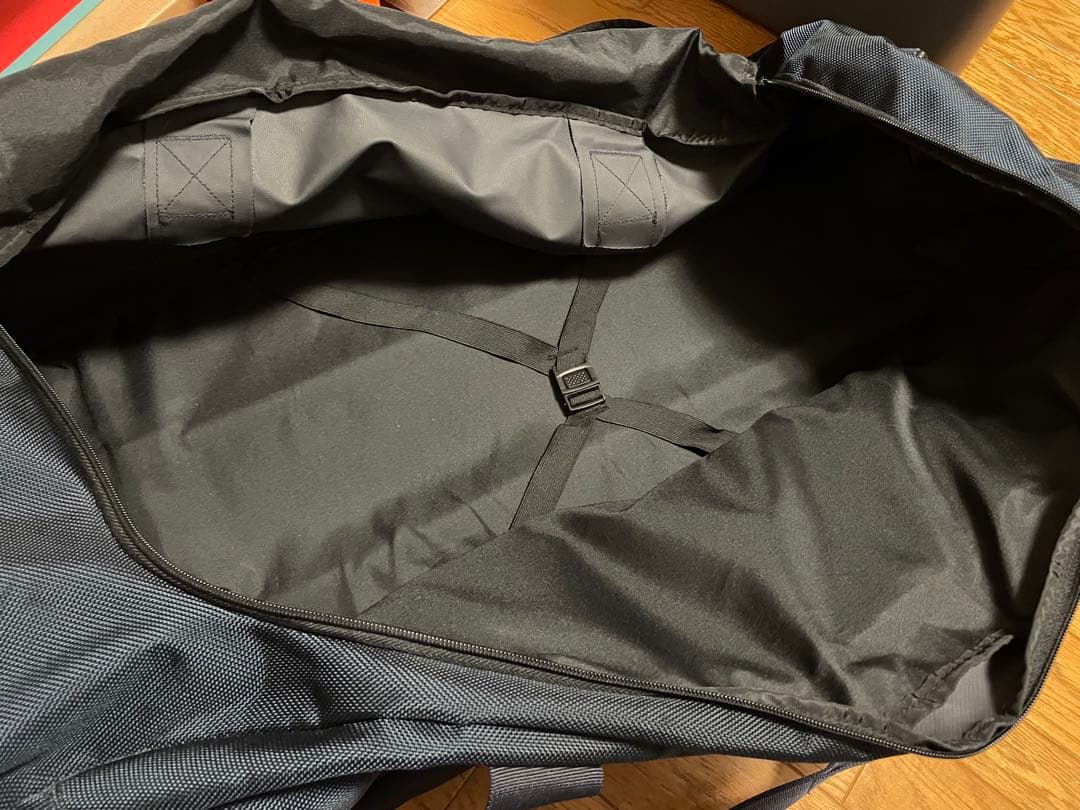 超希少】F1 レッドブル レーシング キャリーバッグ プーマ製キャスター