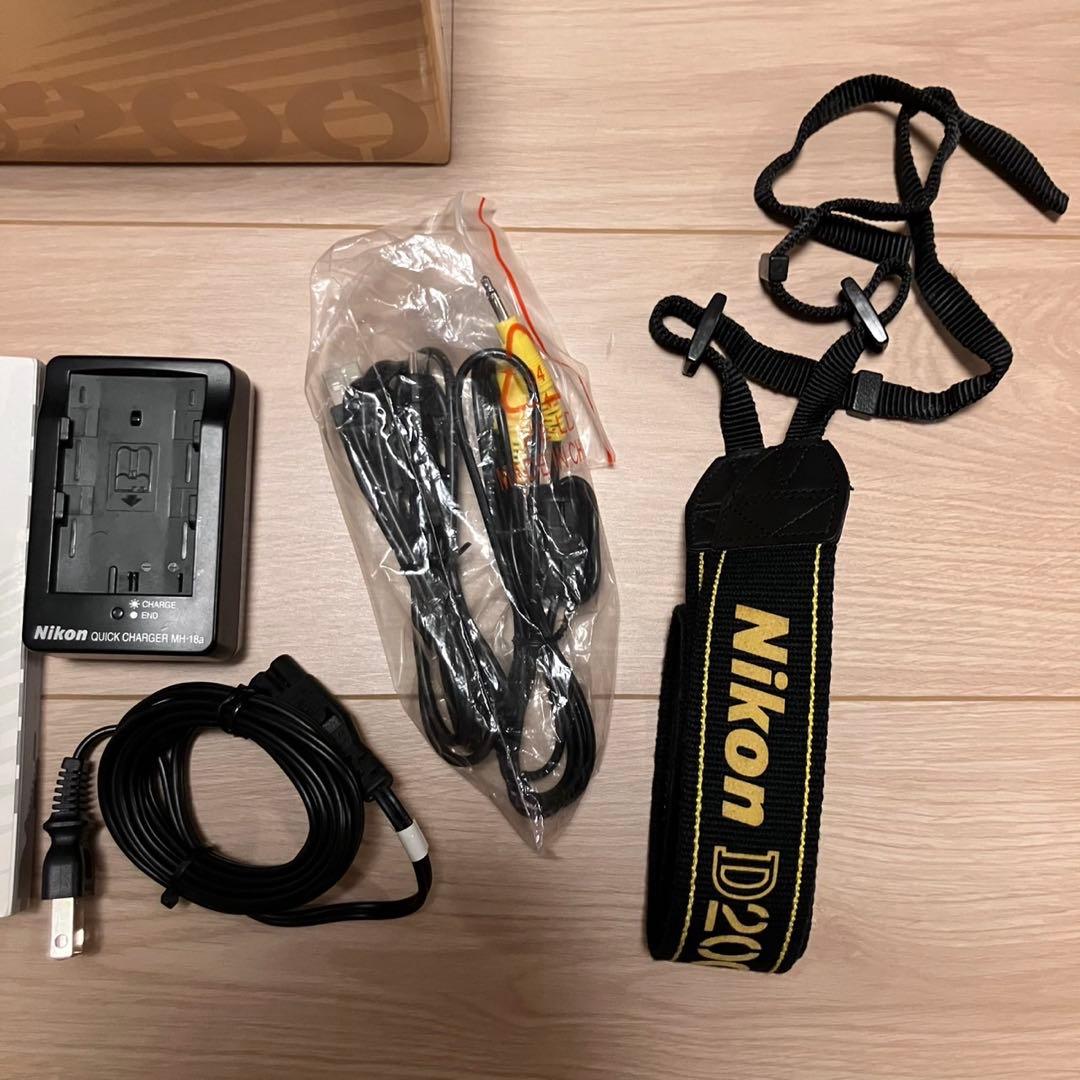 Nikon D200 ショット数4821枚 CFアダプター 付き - メルカリ