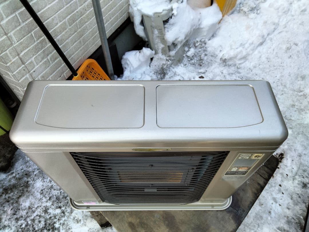 札幌発サンポットFF石油ストーブゼータス！品番「FFR‐703SX」14年式