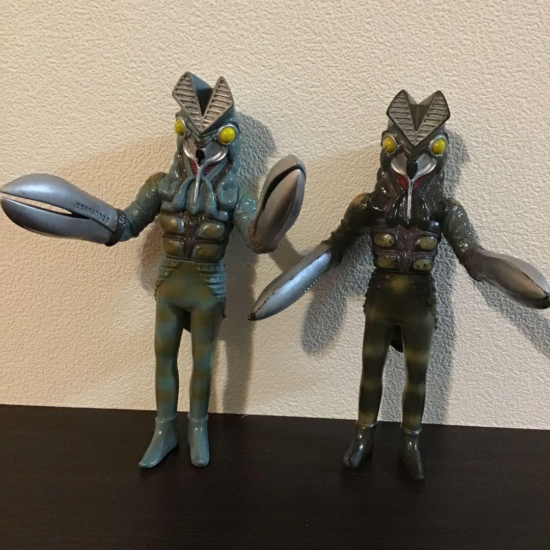 バルタン星人11体セット　分身バージョン　パワード・バルタン　ジュニア他　ソフビ