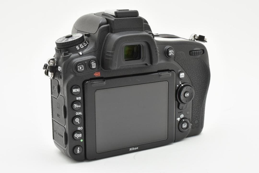 美品 ニコン　Nikon D750 ボディ 《ショット数26860回》 1300